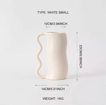 Load image into Gallery viewer, Onda Ceramic Vase with wavy handle
