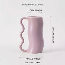 Load image into Gallery viewer, Onda Ceramic Vase with wavy handle
